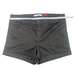 CELEBRITY PINK the sugar black shorts // Wms 24